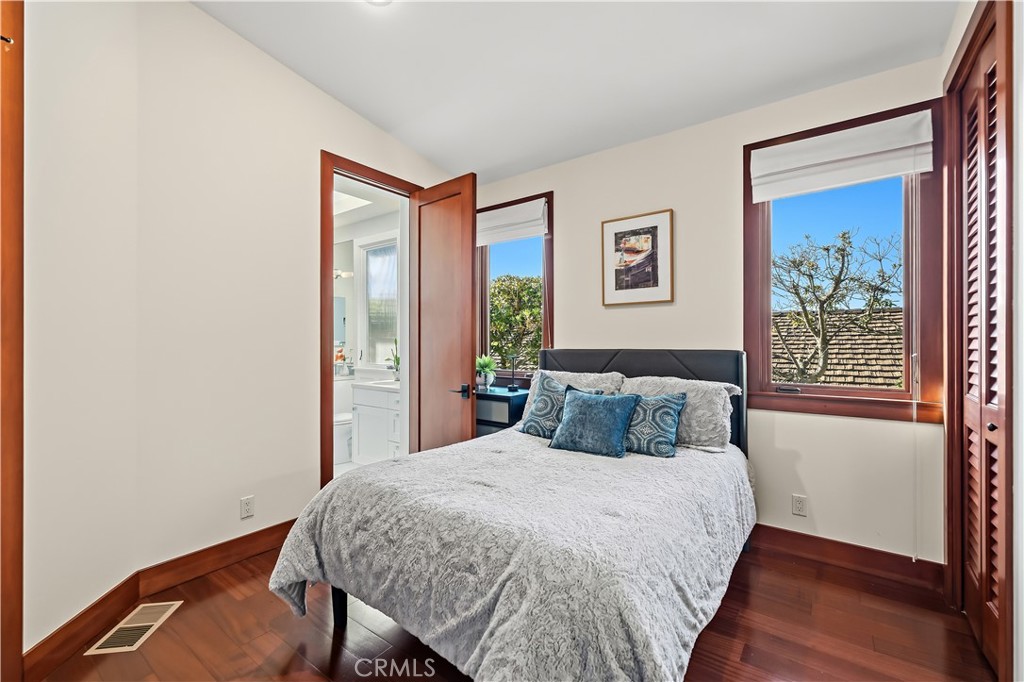 2912 Via Alvarado