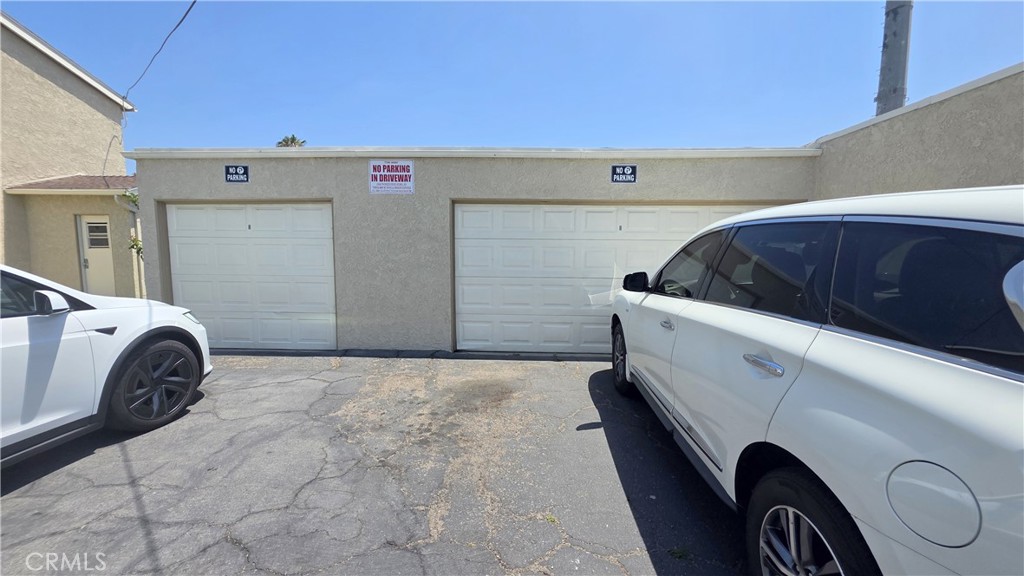 2334 E Santa Fe Avenue 2