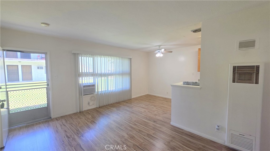 2334 E Santa Fe Avenue 2