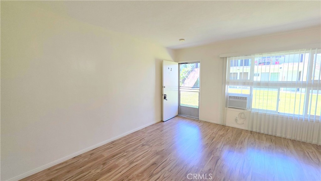 2334 E Santa Fe Avenue 2