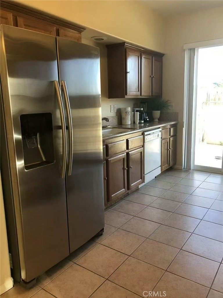 178 W Paramount