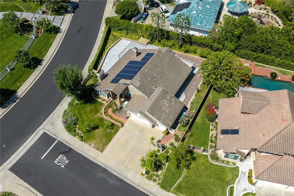 2055 Paseo Susana
