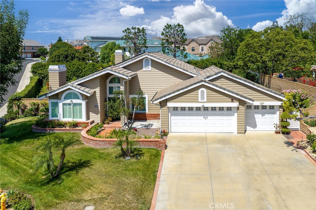 2055 Paseo Susana