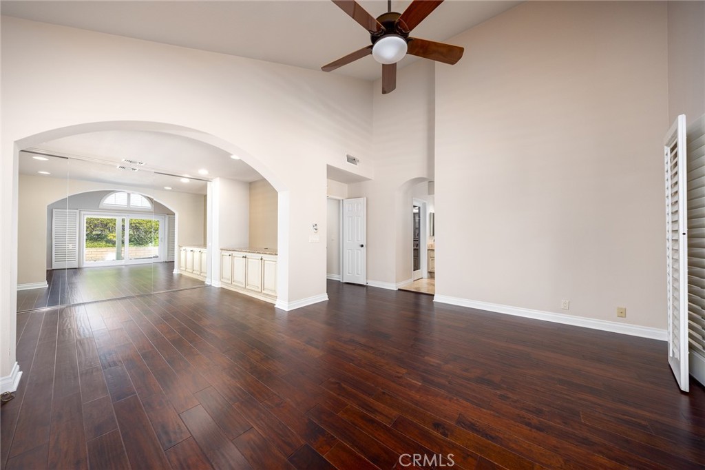 2055 Paseo Susana