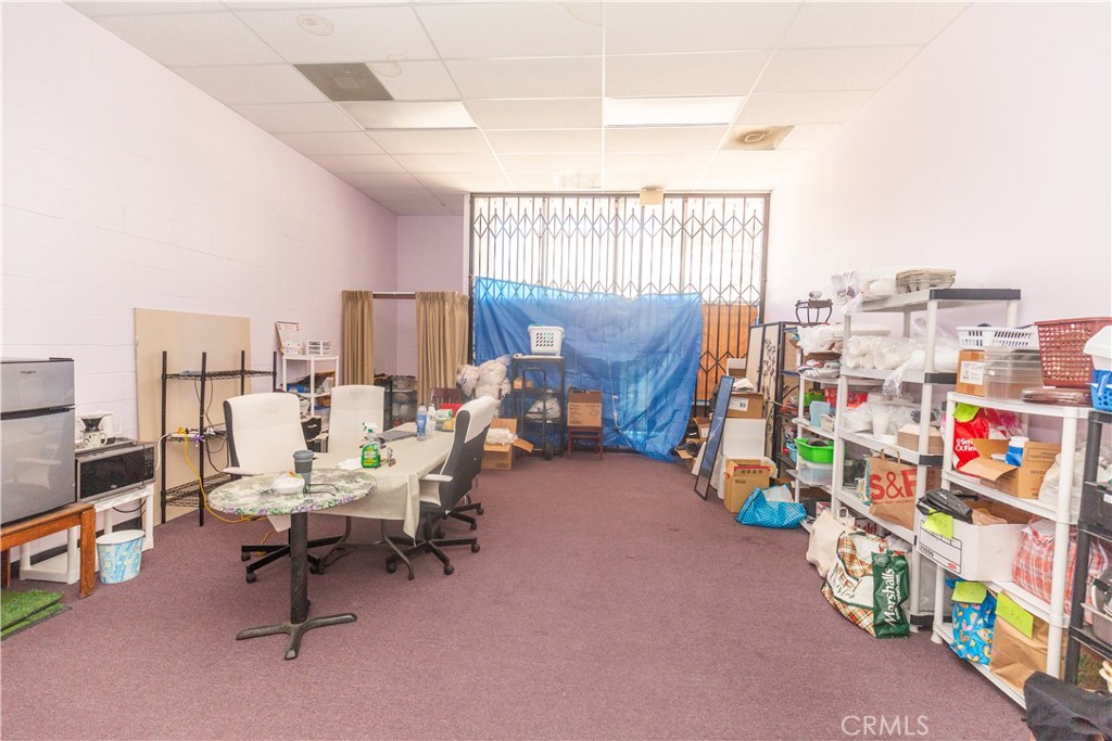 6729 Greenleaf