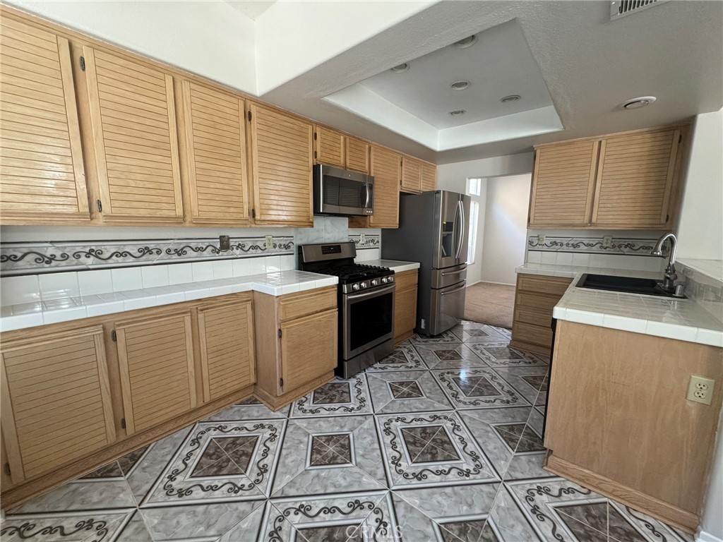 2121 Sun Ridge