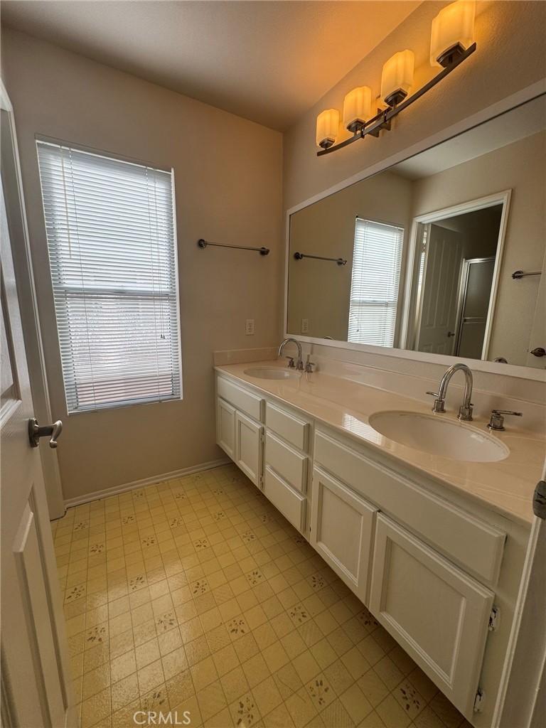 2121 Sun Ridge