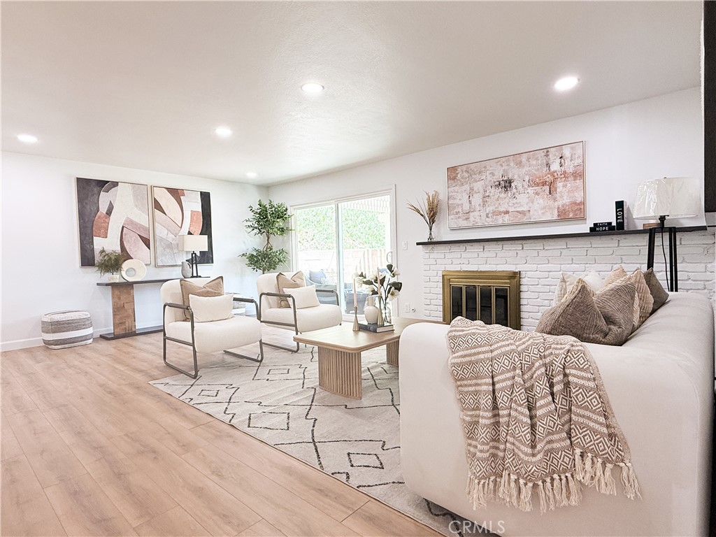 24020 Prospect Valley