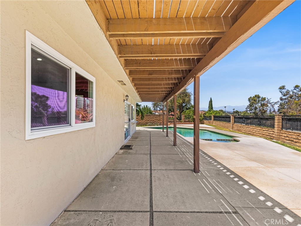 19721 Katrine Cir