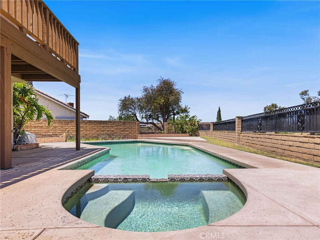 19721 Katrine Cir