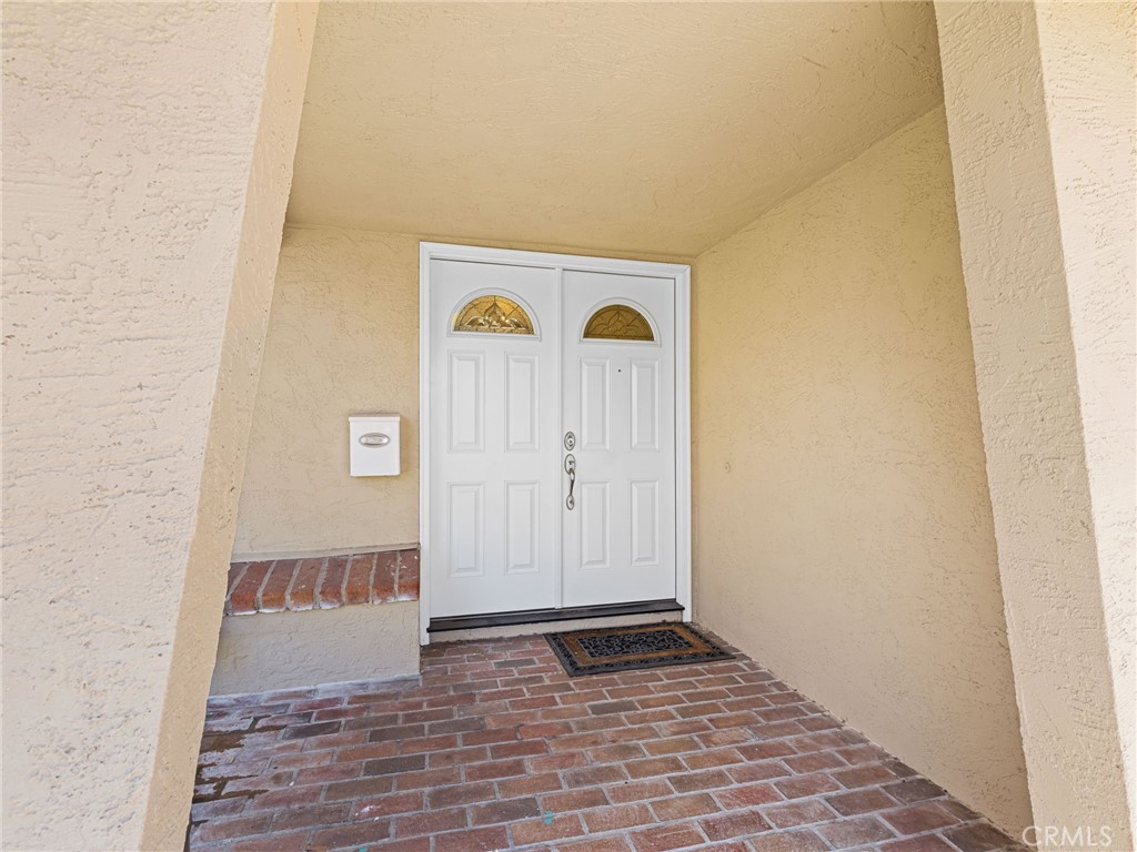 19721 Katrine Cir