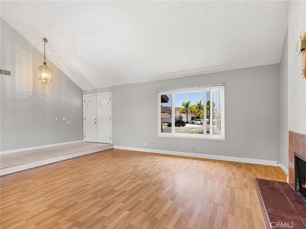19721 Katrine Cir