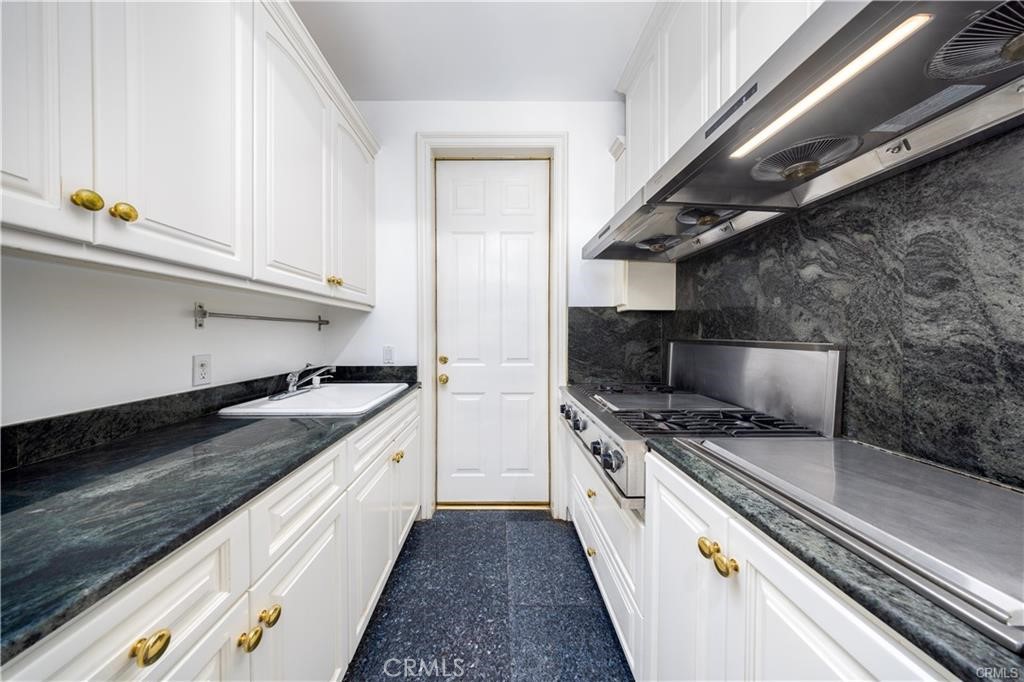 1468 Pierre Road