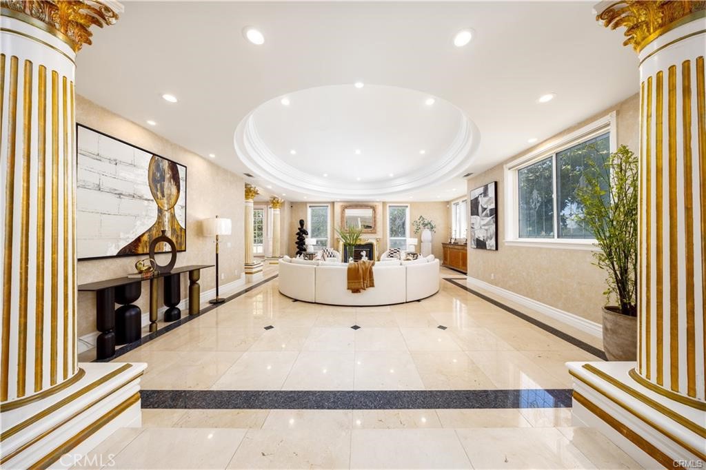 1468 Pierre Road