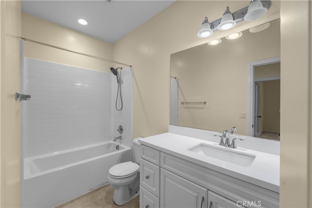 3830 S Silver Oak