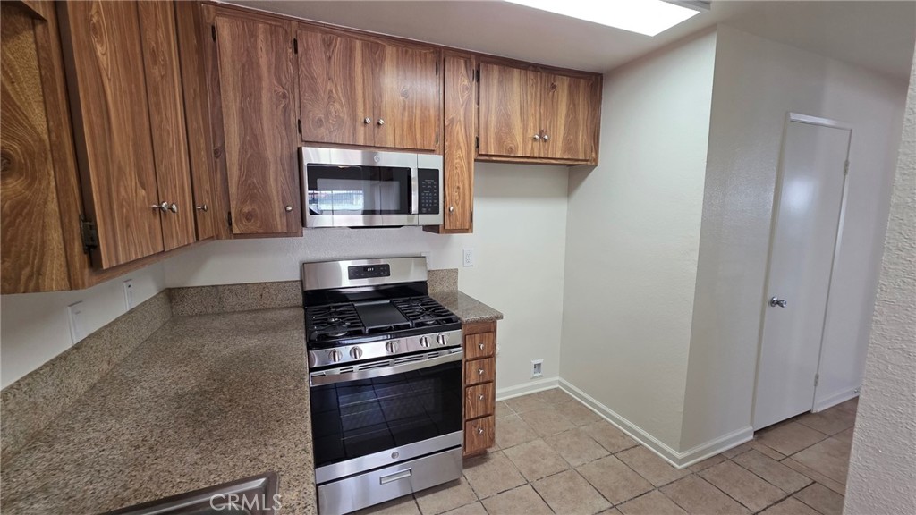 1020 Golden Springs A