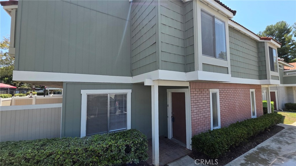 1020 Golden Springs A