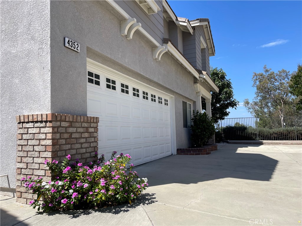 4352 Jasmine Hill Court