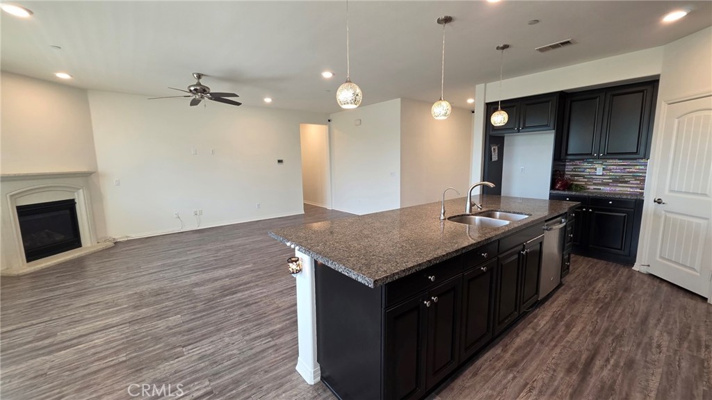 11916 Berlyn Dove Court