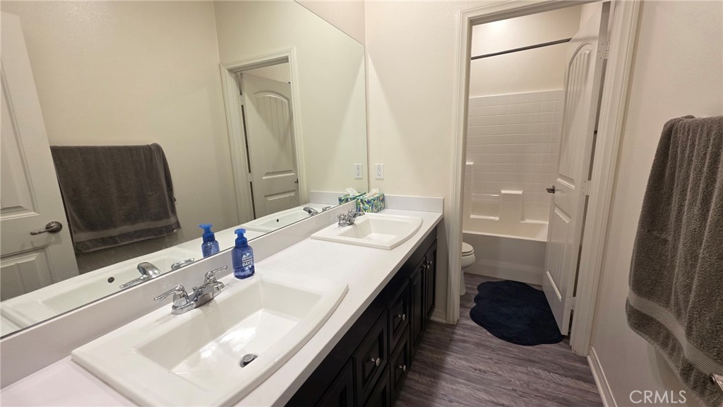 11916 Berlyn Dove Court