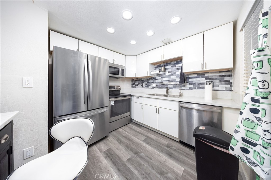 22725 Lakeway Drive 393