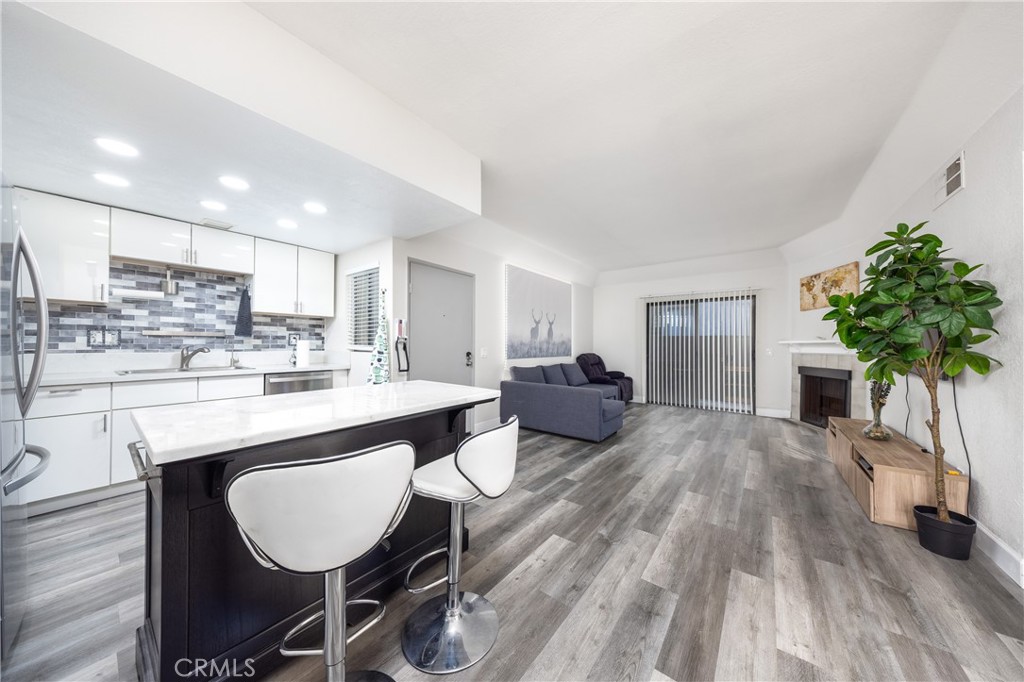 22725 Lakeway Drive 393
