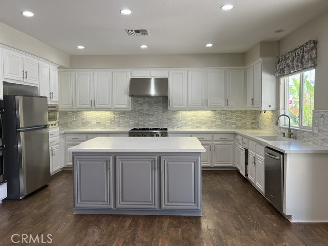 27840 Pointe Breeze