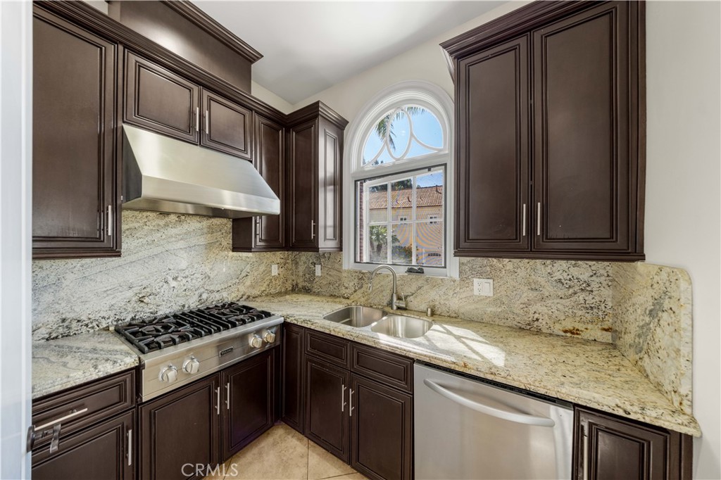 2137 Derringer Lane