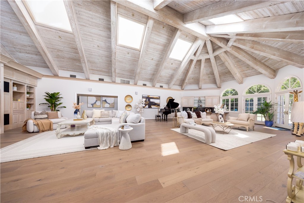 1531 Rodeo Road