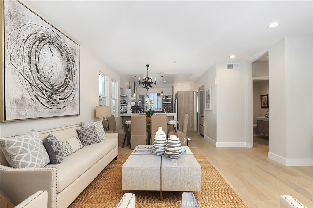 15 Brookline Way