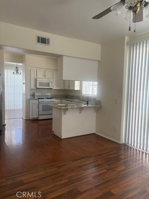 464 Middlebury Court