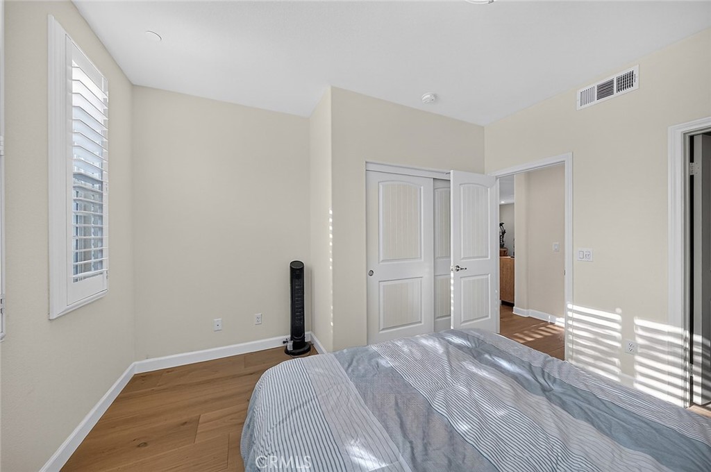 4060 S Bowery