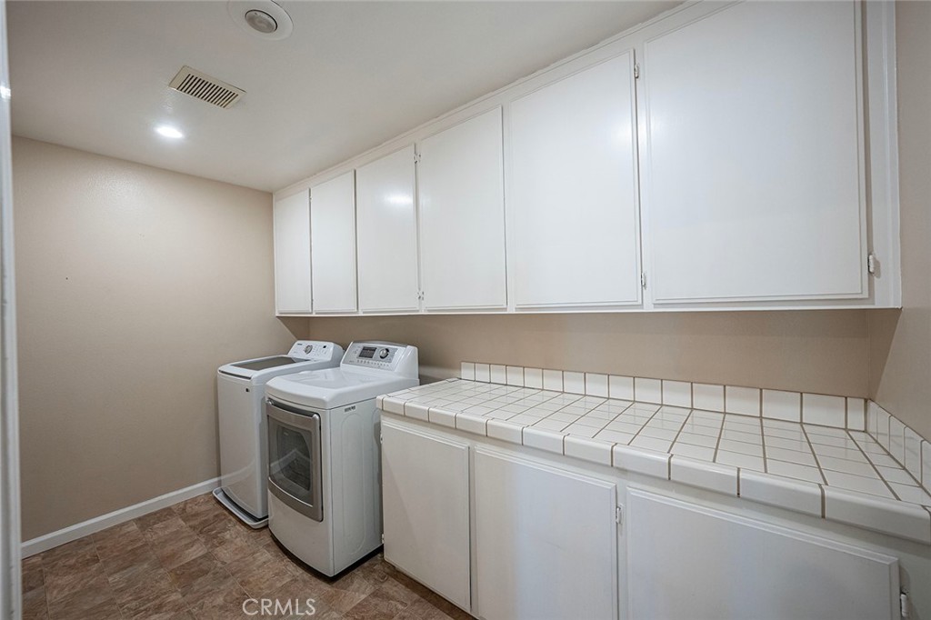 22845 Orchid Creek