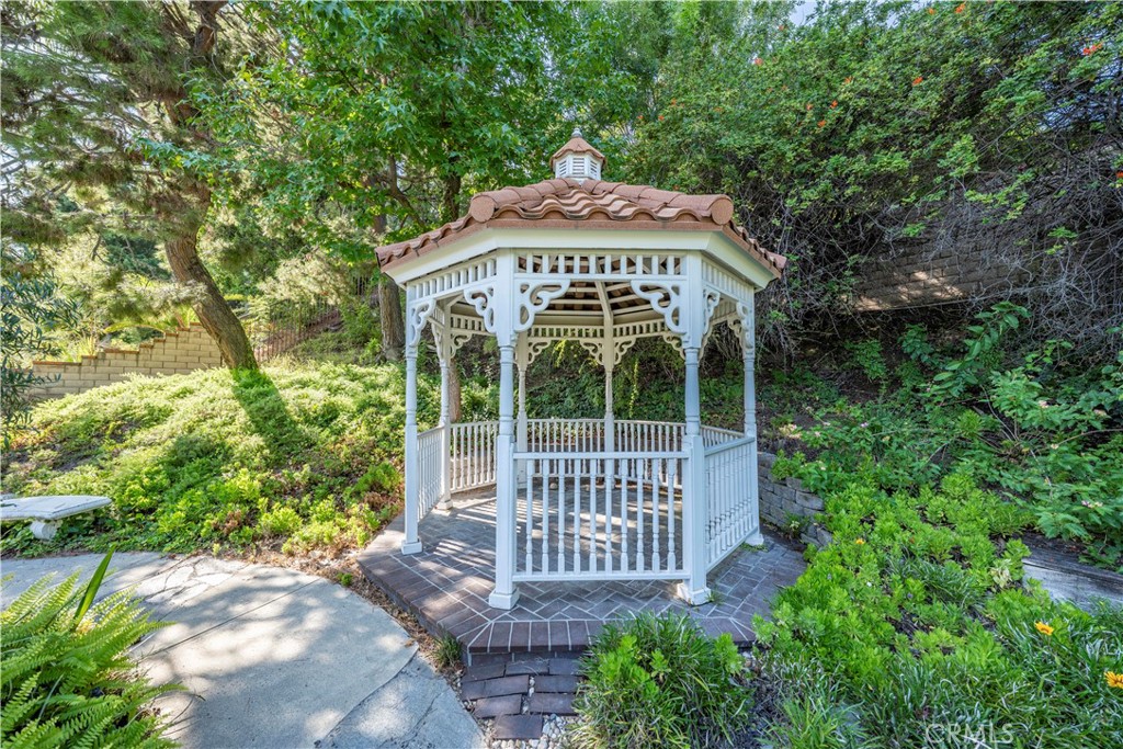 21111 Woodland Court
