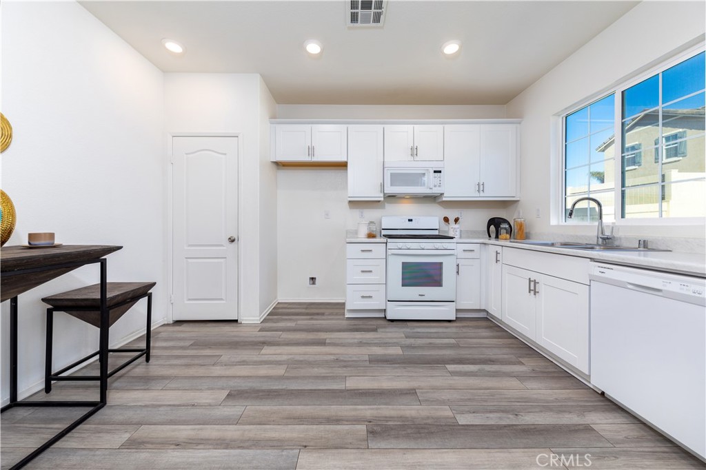 3661 Bonellia Street