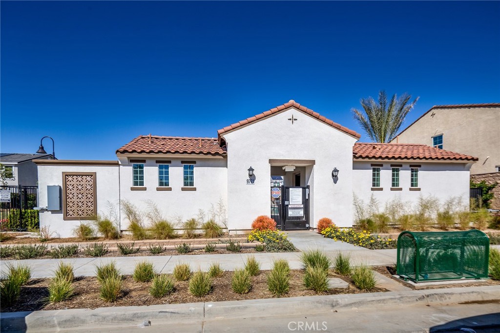 3661 Bonellia Street