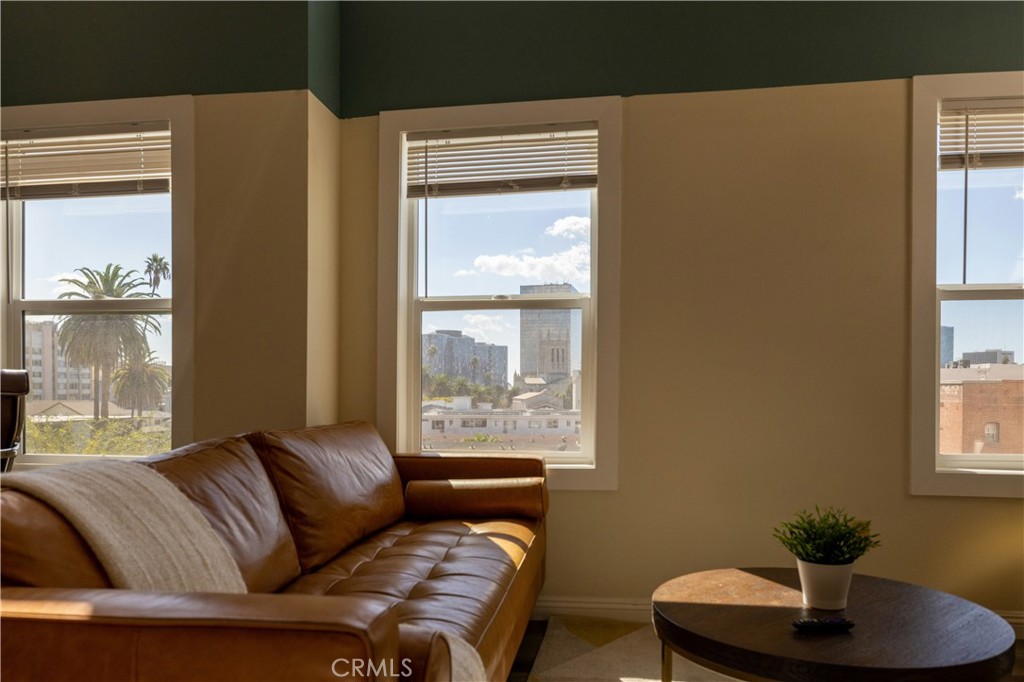 321 S Occidental Boulevard 213