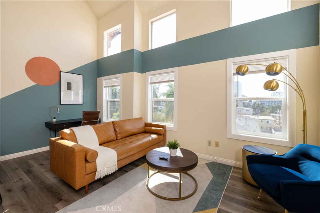 321 S Occidental Boulevard 213