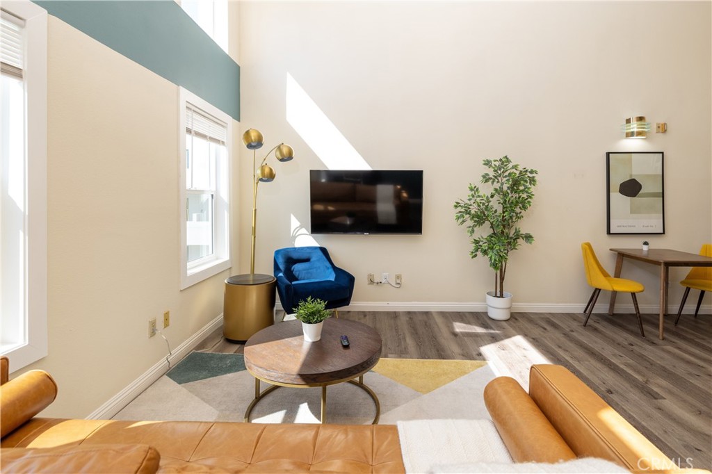 321 S Occidental Boulevard 213