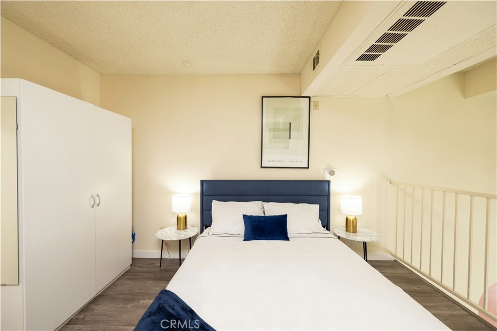 321 S Occidental Boulevard 213