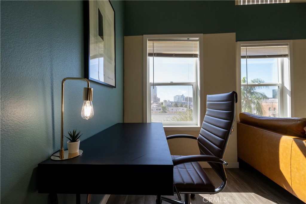 321 S Occidental Boulevard 213