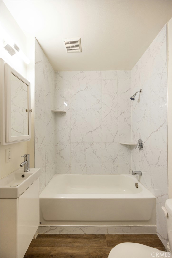 321 S Occidental Boulevard 115