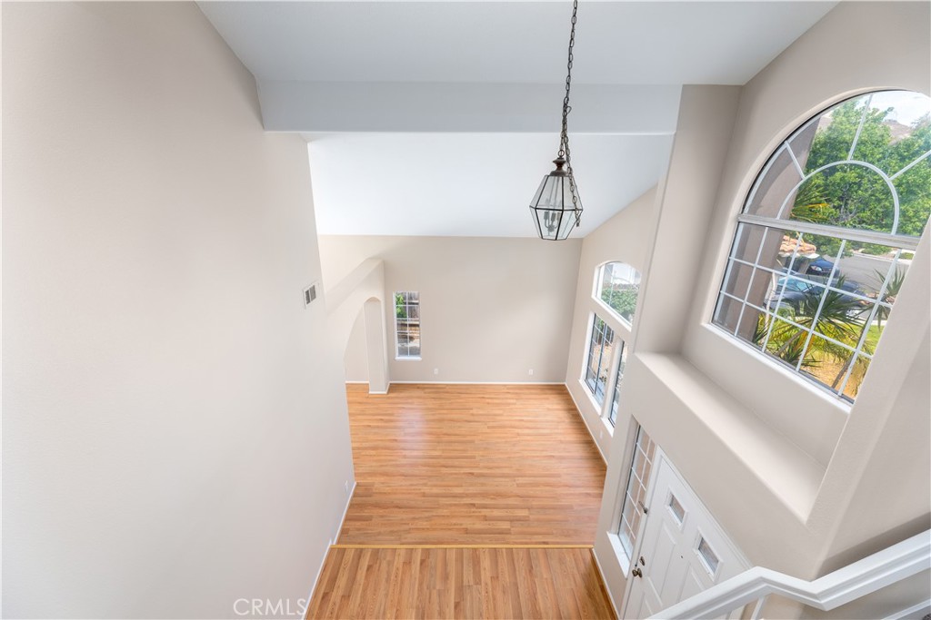 2112 Mammoth Lane
