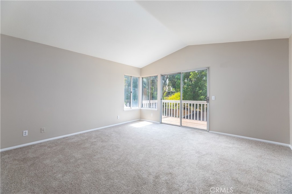 2112 Mammoth Lane