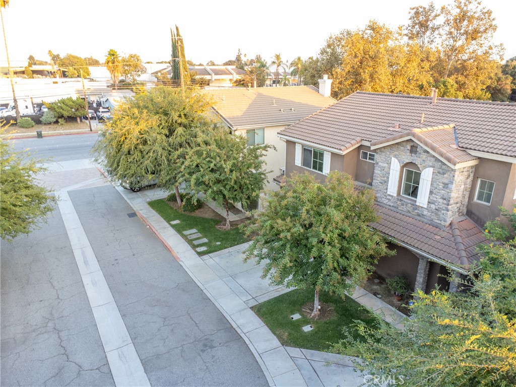 1093 S Reservoir Street