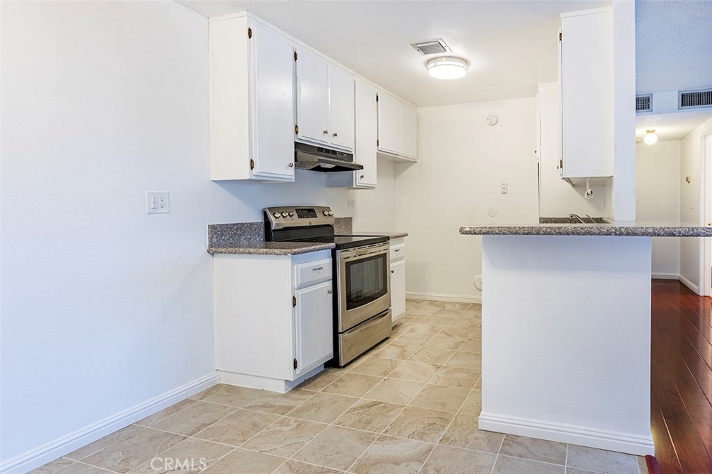 2300 S Hacienda Boulevard E7