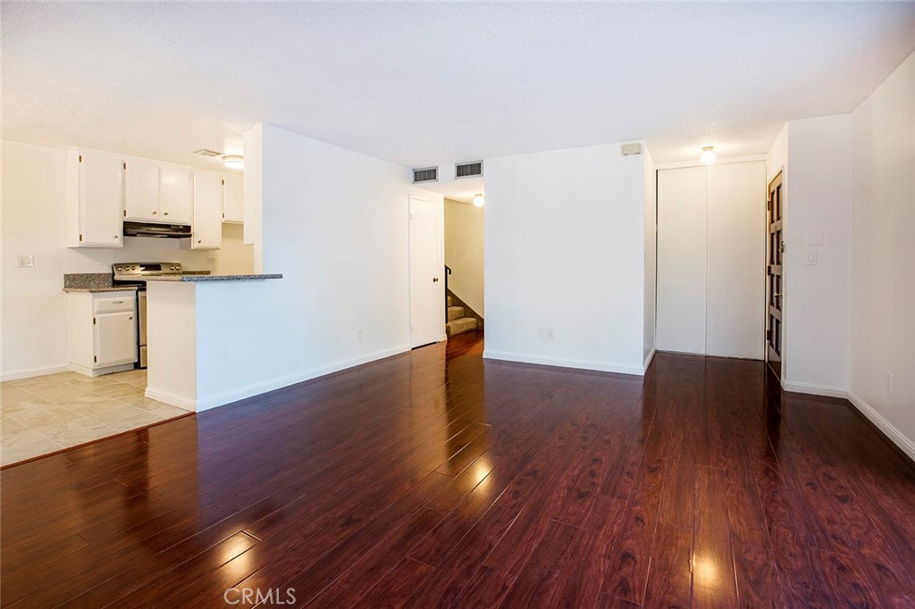 2300 S Hacienda Boulevard E7