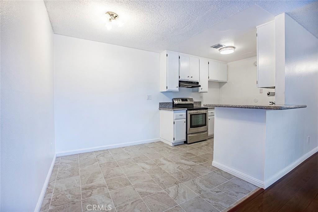 2300 S Hacienda Boulevard E7