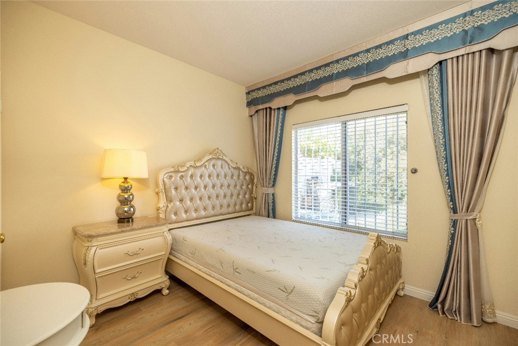 4908 Glickman Avenue