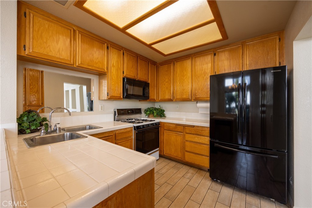 29464 Courtney Place